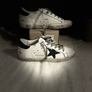 Gooden Goose Superstar Classic Sneaker size 39